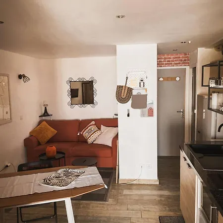 O Terracotta - Cosy Bord De Apartment *